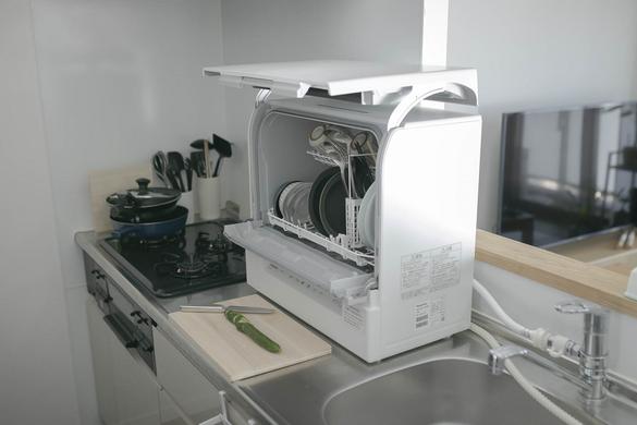 シロカの「工事なしで使える食洗機」が思った以上にアリ！ でした - 価格.comマガジン