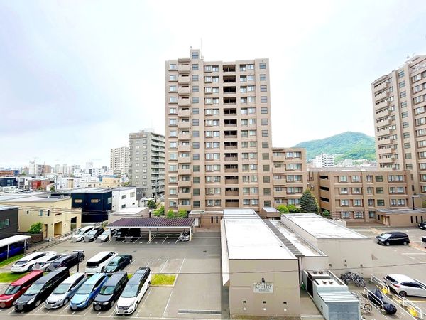 博多口 センターパーキング 収容台数195台 JR博多シティ 提携駐車場