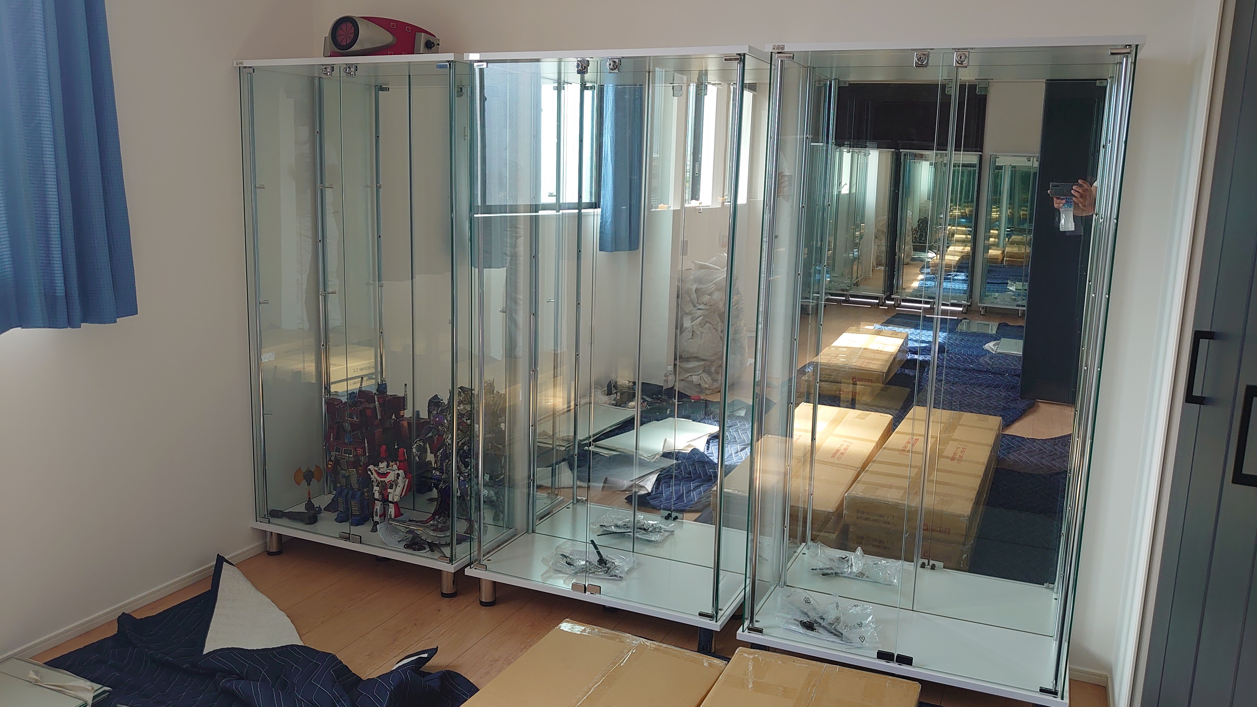 コレクションルーム大公開！これが趣味の部屋だ！ - YouTube