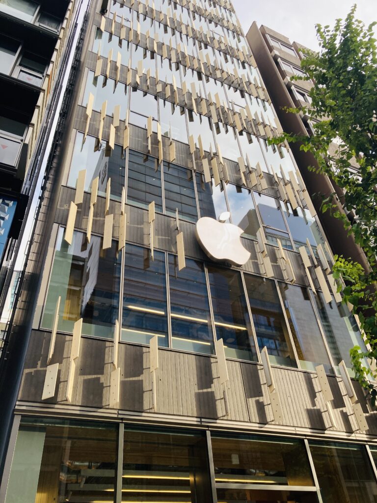 Apple銀座、8月30日から新橋駅近くの「HULIC &New GINZA 8」で営業携帯総合研究所