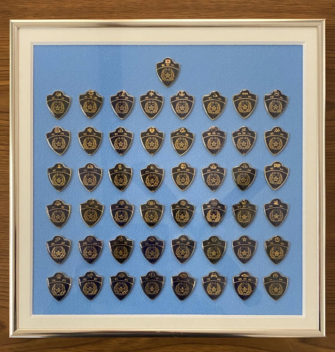 朝日章黄金のシンボル日本警察クレストサイン - 警察のベクターアート素材や画像を多数ご用意 - 警察, 紋章, 警察署 - iStock