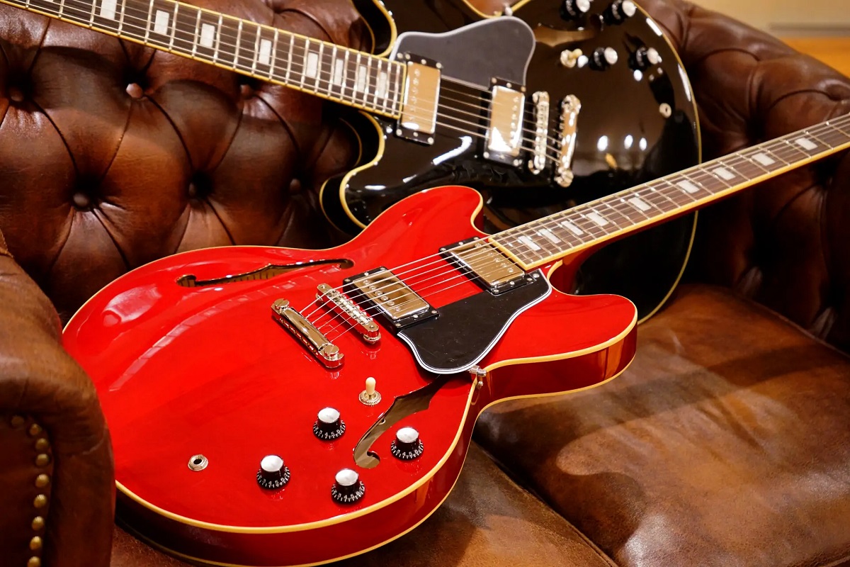 初めてのジャズギター・箱モノギター一度にいろいろ弾けて相談できます フルアコ・セミアコ 島村楽器 アミュプラザ博多店