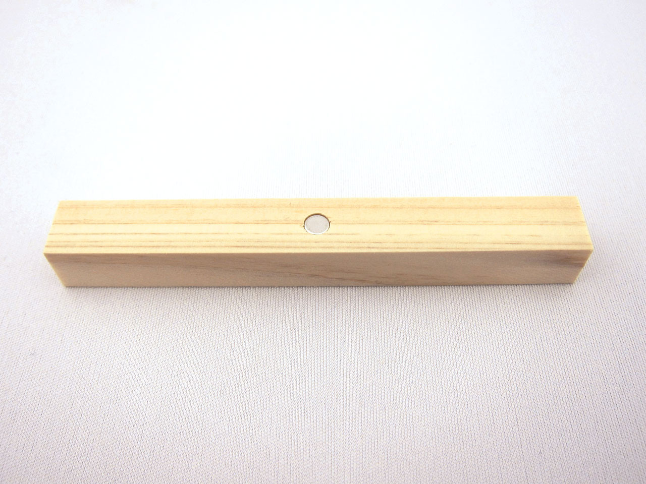 木製ノベルティ - 木づかいショップ - 日本の木のグッズは、使うことで日本の森の再生につながります