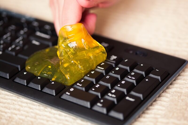 汚れ注意 キーボードの手垢と埃をお手軽に掃除する方法 - MIKINOTE