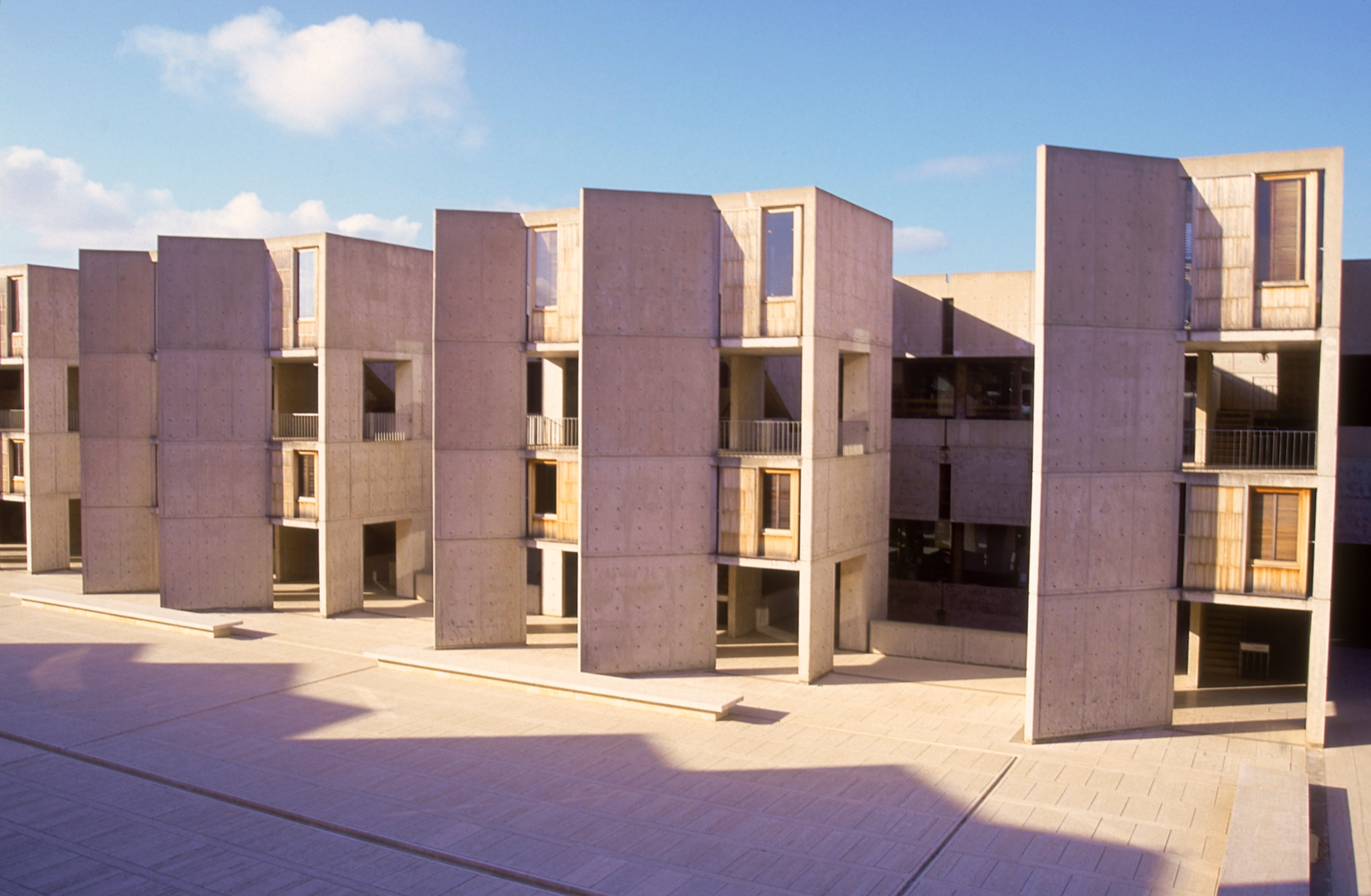 いつか絶対訪れたい！20世紀最後の巨匠建築家、ルイス・カーンの代表作8選