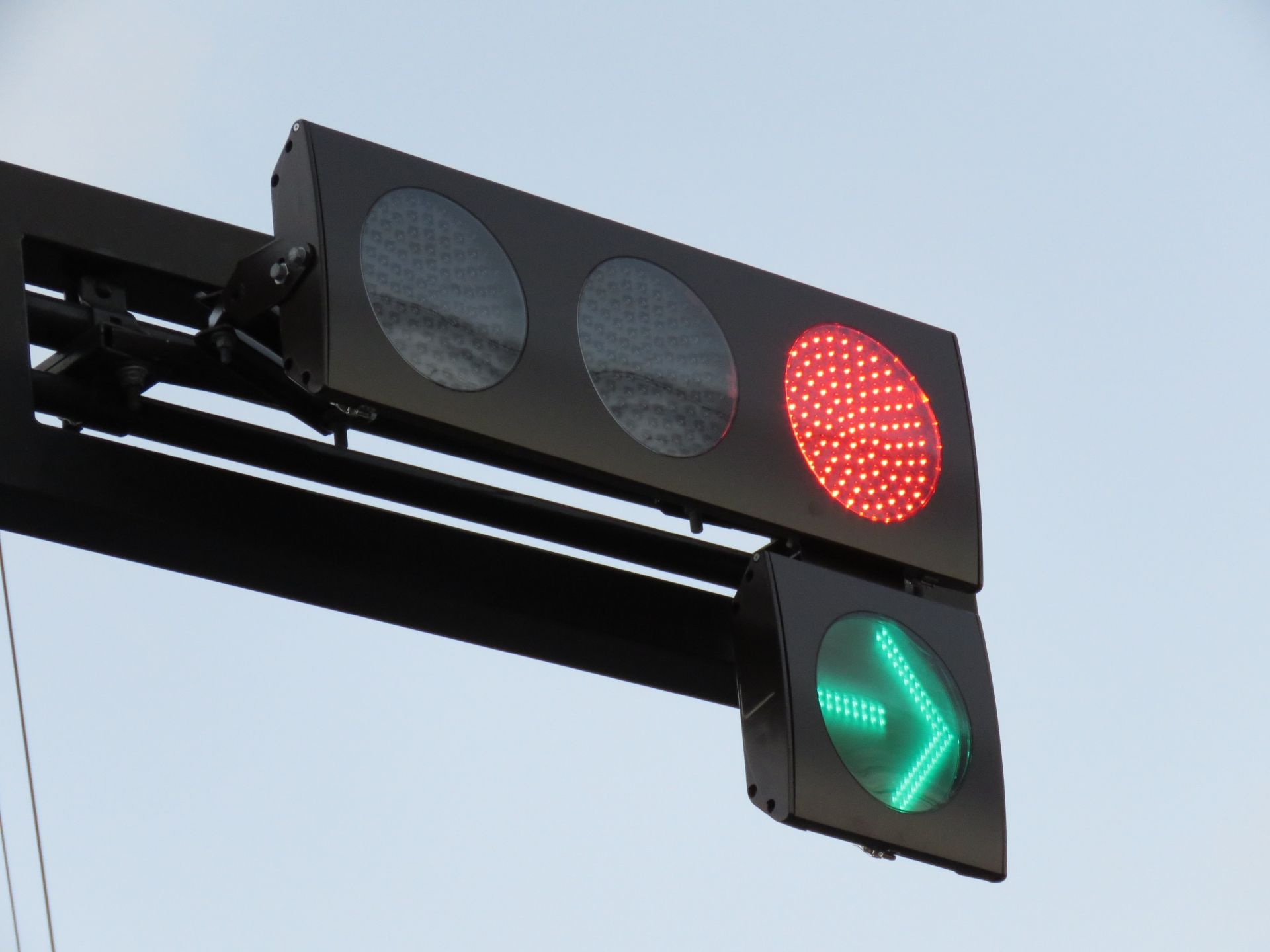 原付での右折も該当!? 青色の矢印信号Infoseekニュース