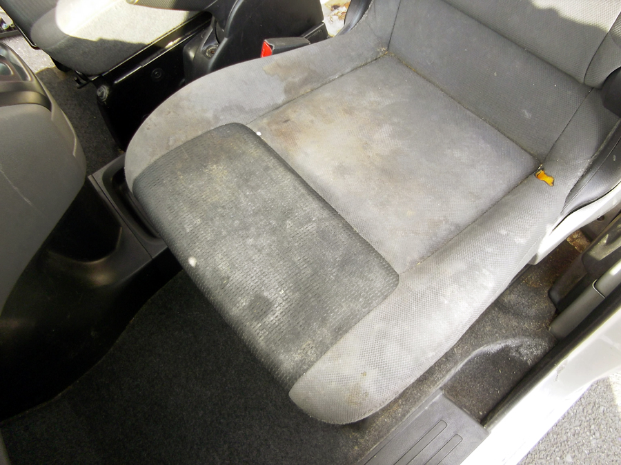 プレミアム車内清掃 - 車のお手入れ専門店 ダ・カーポ