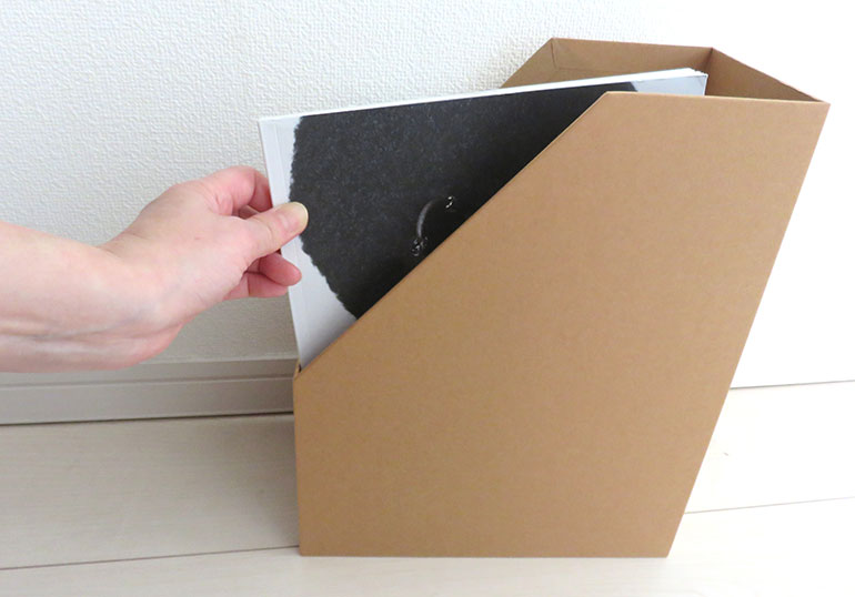 セリア・A4ファイルスタンドの収納アイデア。ファイルボックスの活用法をブログレポート