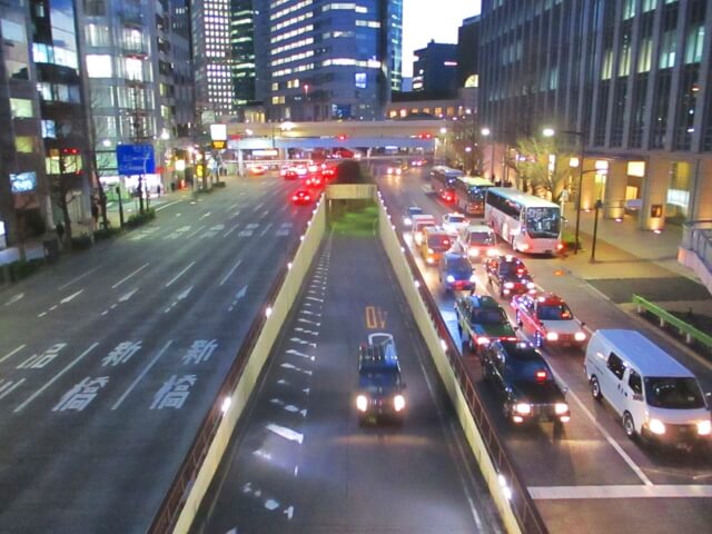 トラックドライバー必見！速度違反に使用するNシステムと見落としがちな道路標識を徹底解説！新古車専科