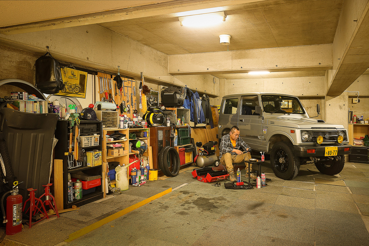 憧れの男の趣味部屋 . 暮らしが楽しくなる施工事例 @magokoro_hikone で毎日更新してます♪ .ガレージガレージライフガレージハウスガレージのある家ビルトインガレージガレージのある暮らしバイクバイクガレージバイク好きな人と繋がりたい趣味部屋