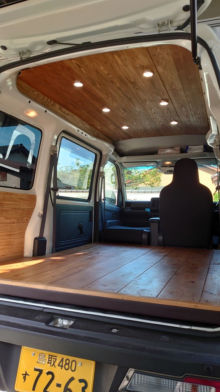 車は床張りをしても大丈夫？車検には通るの？注意点などを確認しておこう車買取・中古車査定はグーネット