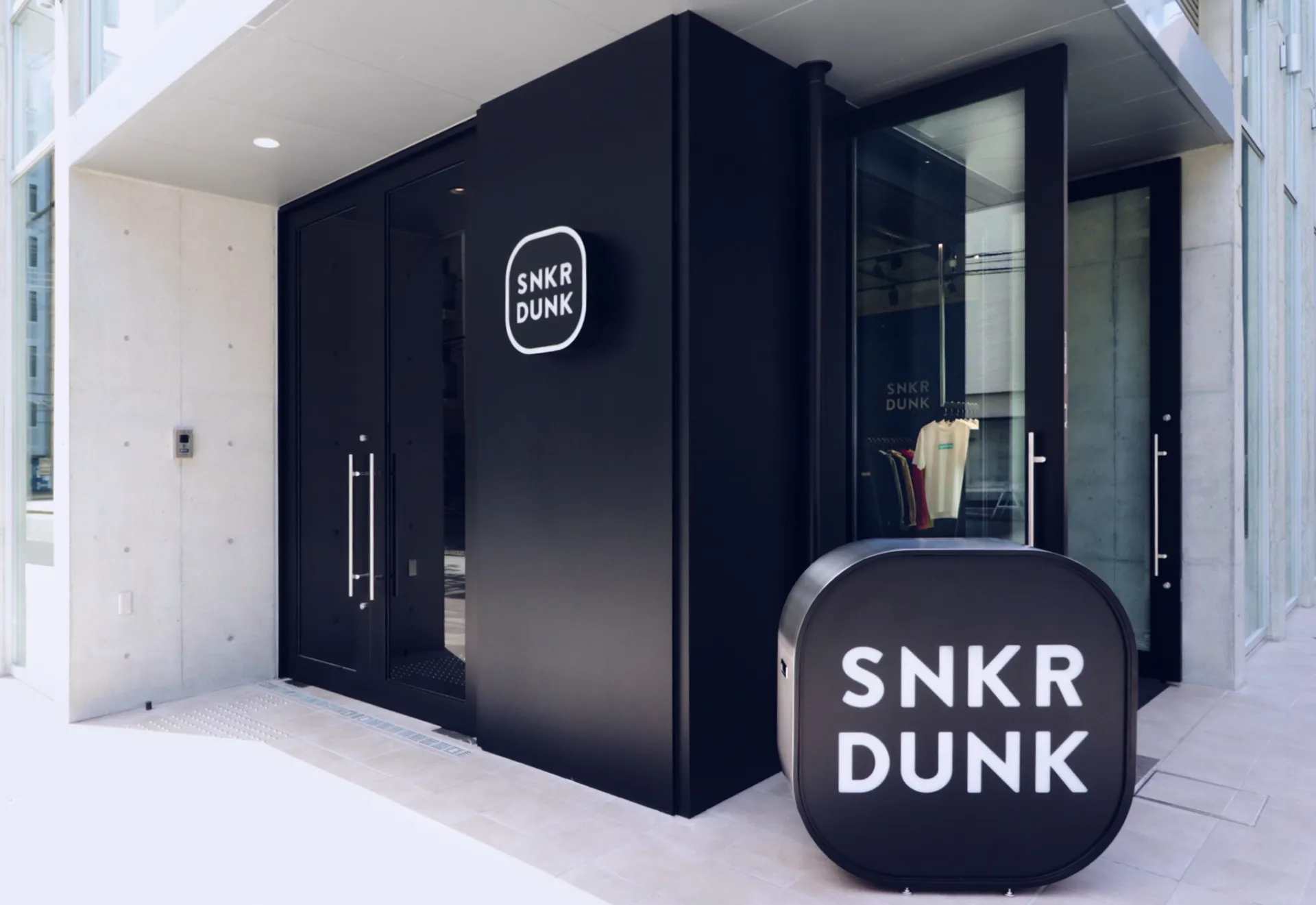 最新版！大阪 心斎橋・堀江エリアでスニーカーを買うならここ！人気スニーカーショップ11選コラムスニーカーダンク