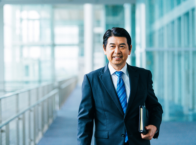 ビジネスポートレート大阪市北区梅田のヘアメイク＆フォトスタジオ パトリック大阪『即日撮影データ100枚以上全納品』