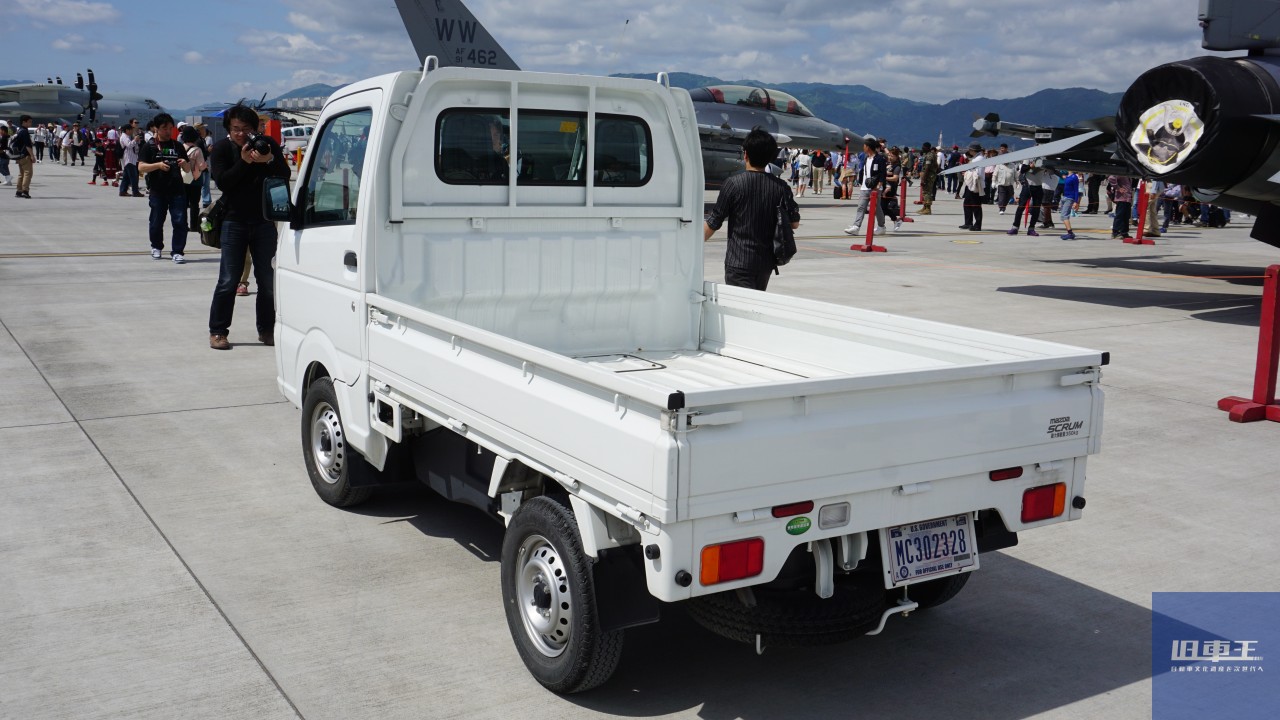 アメリカ旧車ならではのセダンピックアップで都内を走る。Dig-itディグ・イット