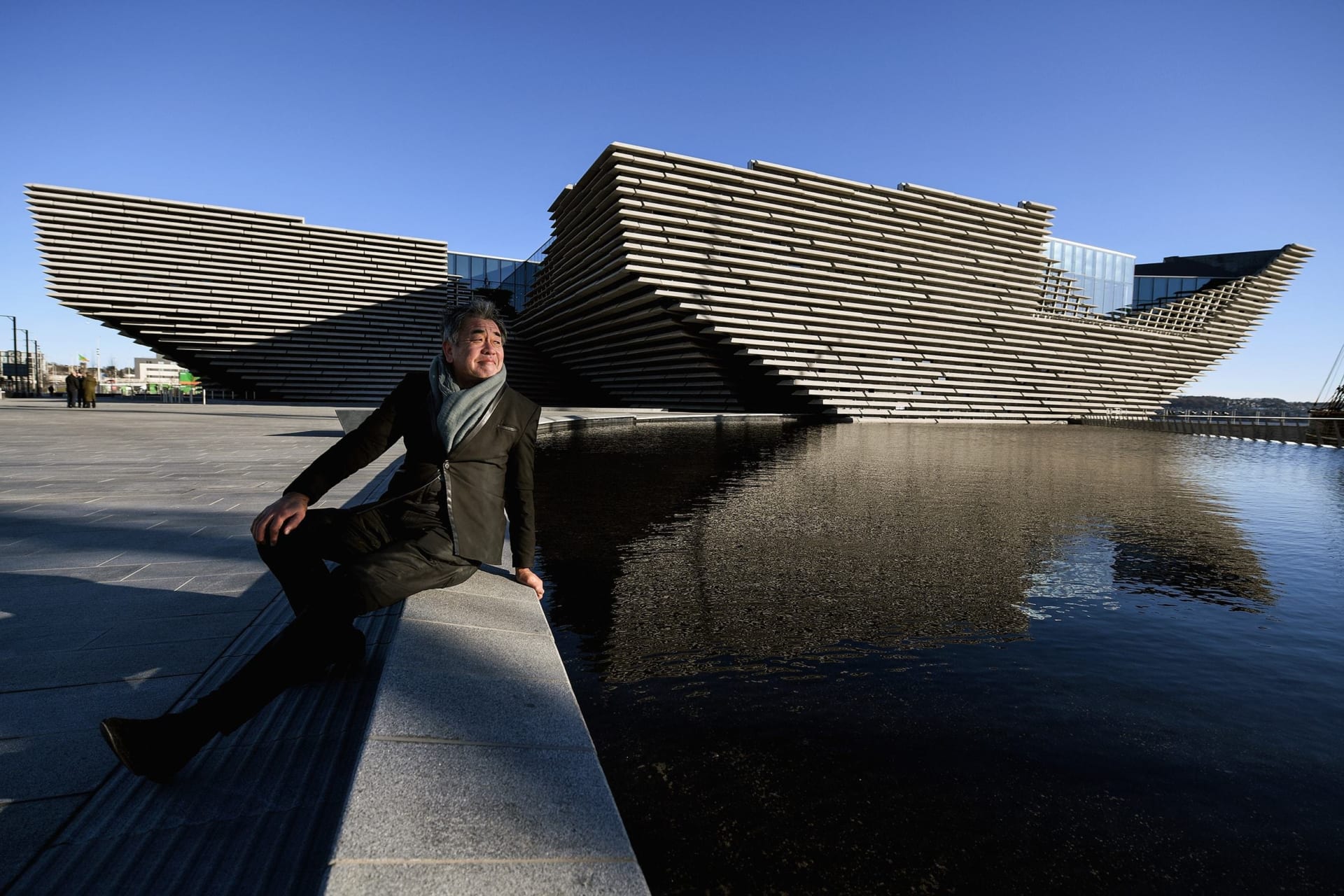 国立競技場の設計者、隈研吾氏が語る住民視点と「負ける建築」：日経クロストレンド