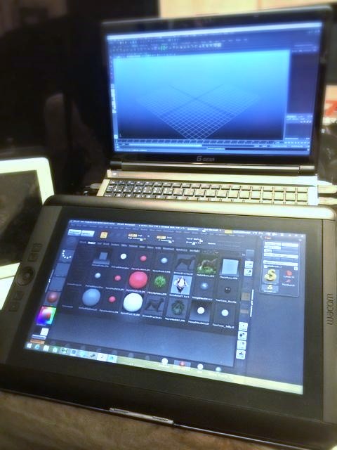 ノートPCで液タブ使ってる話 ノートパソコン HP 15.6型 x Wacom Cintiq16 SR