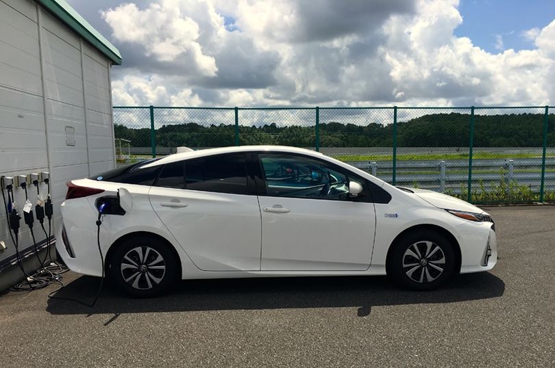 プリウス 新型車使い勝手をレビュー 普段乗り、ぶっちゃけどうなの？クルマ情報サイトｰGAZOO.com