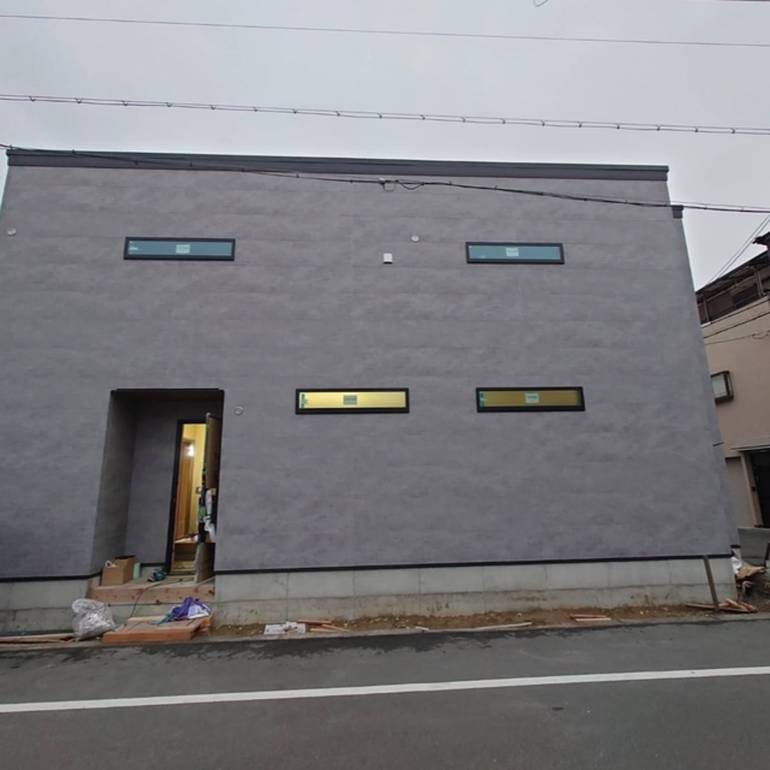 ケイミュー フィエルテ チタンダークコンクリートTikTok