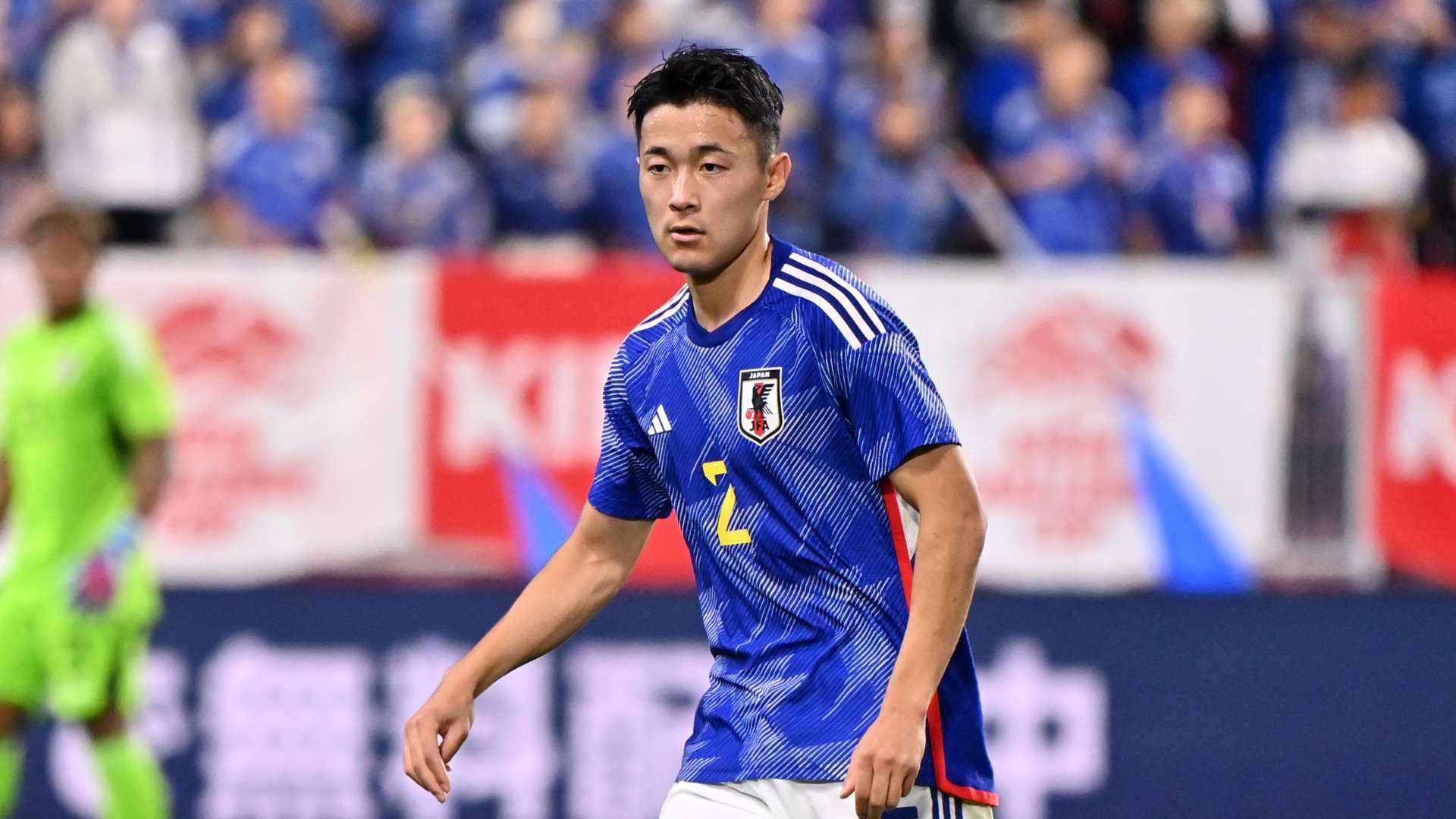 W杯明け初戦で感じた育成型クラブAZと菅原由勢の「なにくそ魂」 - footballistaフットボリスタ