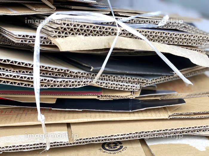 紙紐を使ったダンボールの縛り方簡単に楽に、しっかりと結ぶ方法新聞・雑誌にも結び方ナビ 〜 How to tie