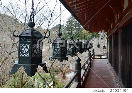 撮影小道具のレンタルショップ「ザイ－リヨン」壁ブラケットライト 軒灯