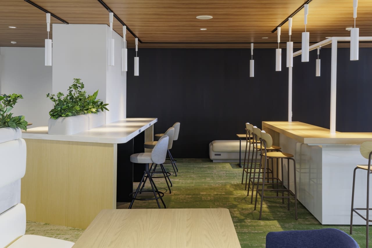 カフェテリア 社員食堂オフィスデザイン・レイアウト事例WORKPLACE DESIGN - ワークプレイスデザイン事例株式会社ヴィス