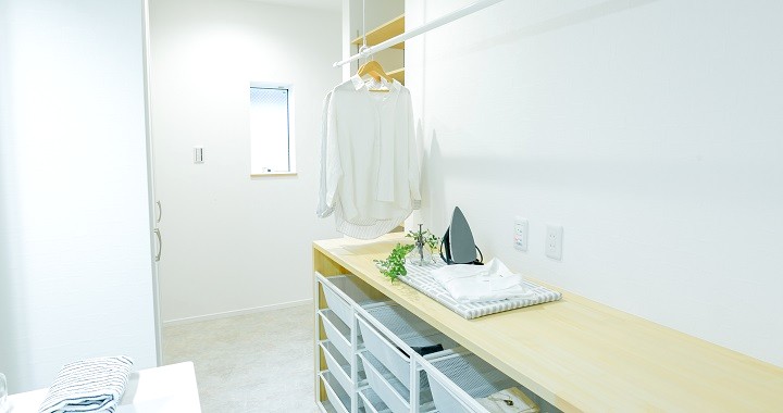 絶対買い ユニクロ新作ブルゾンがコスパ最強すぎる !! 2024春夏新作オススメ