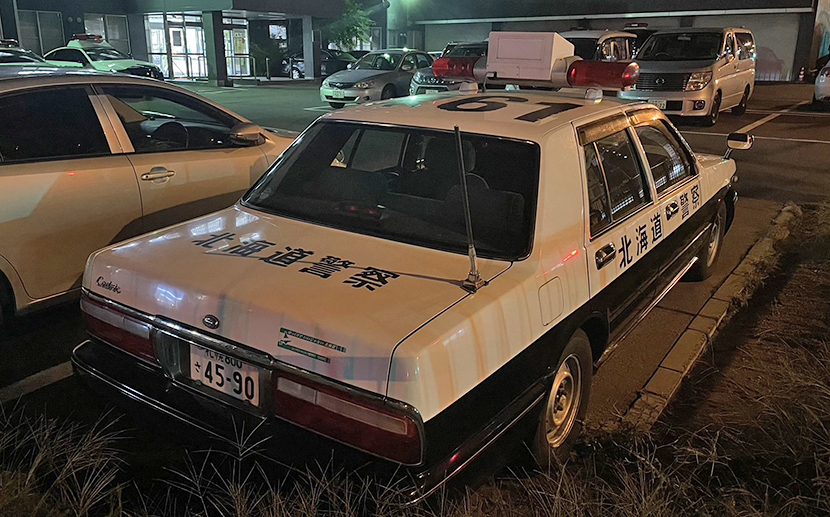 警察マニアだけが知る、 細かすぎる覆面パトカーの見分け方 - 自動車情報誌「ベストカー」