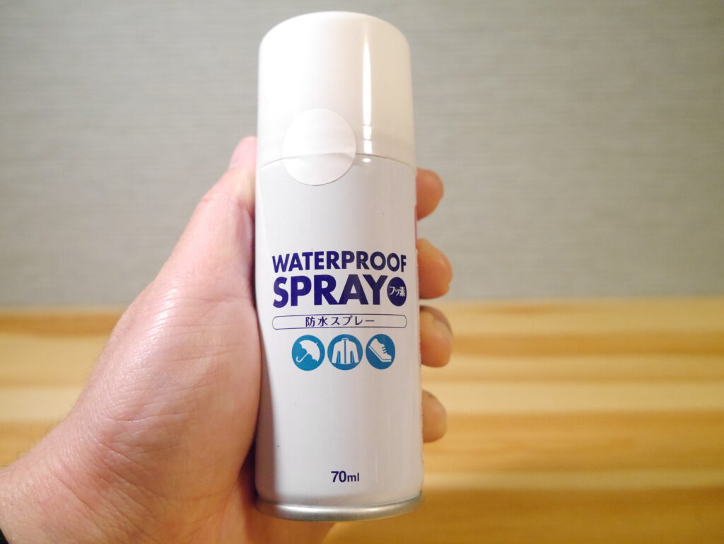 水を弾くだけじゃない！ スニーカーに防水スプレーをするメリットとは？ – grapeグレイプ