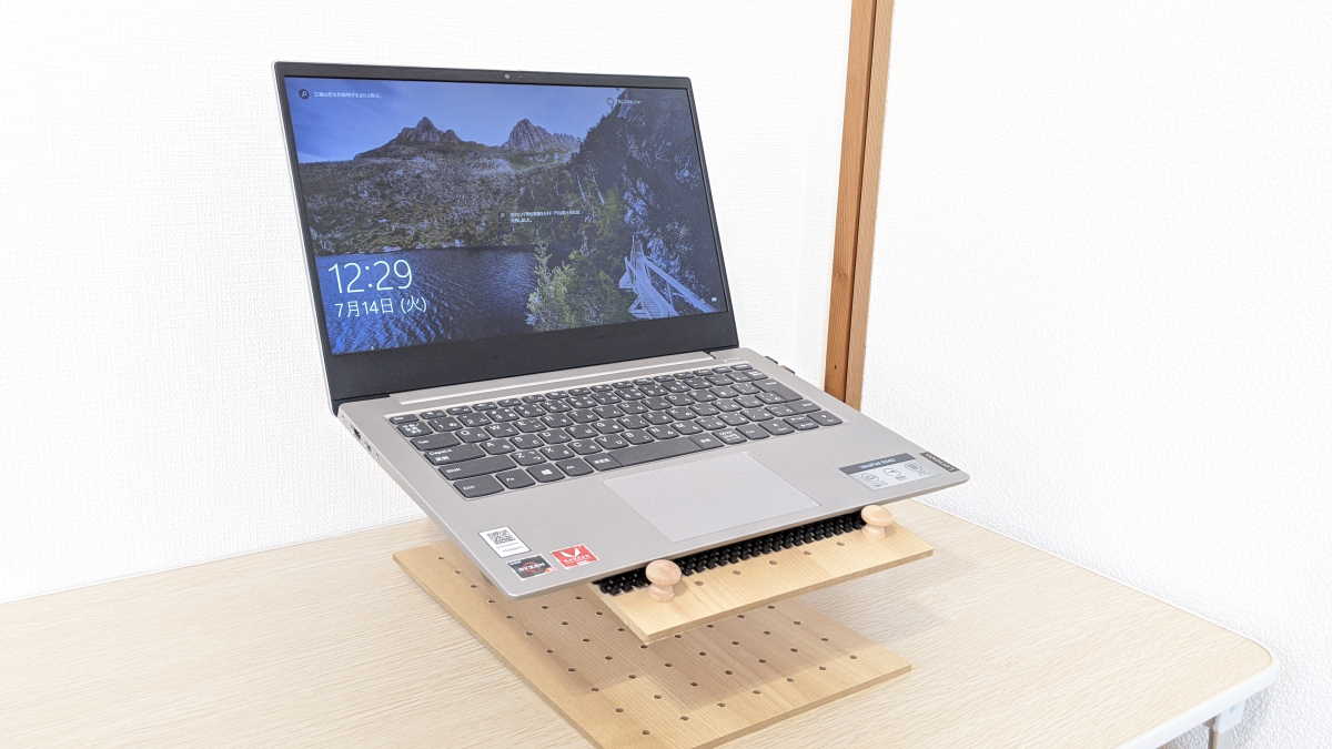 100均 ダイソーパソコンモニター台をアレンジしたら『おしゃれ』なので紹介。ruru-syu.com