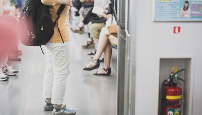 電車の中でお酒を楽しむ非日常が味わえる京阪・中之島駅の「ホーム酒場」に行ってきました - GIGAZINE