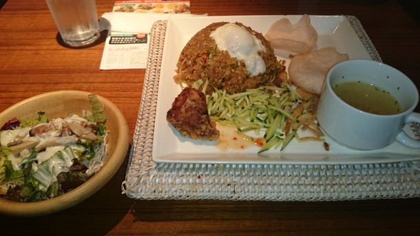 湊町リバープレイス周辺でランチに使えるお店をご紹介！食べログ