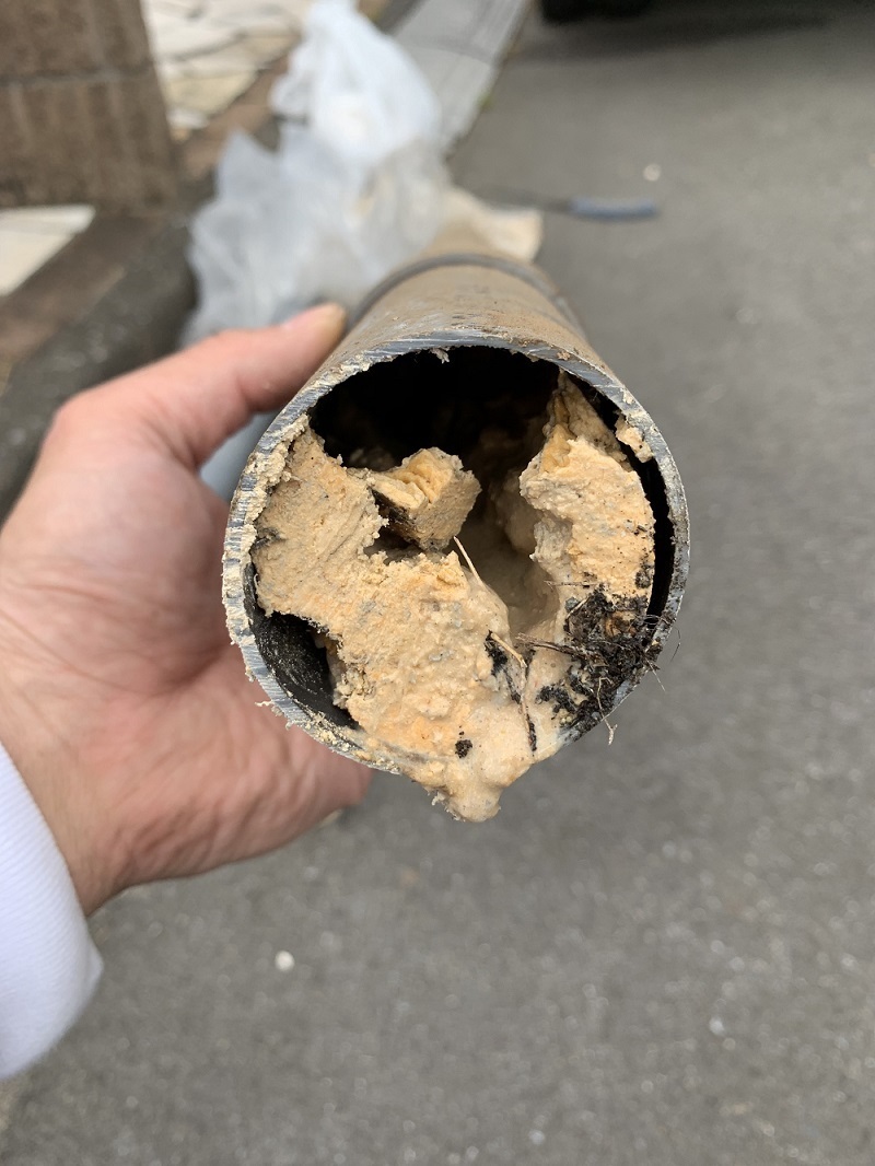 お役立ち情報 キッチンの排水溝の下水がつまった場合の対処法 - 上下水道局指定工事店