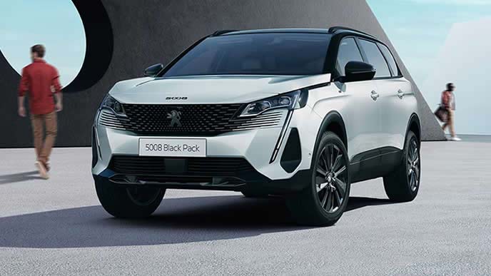 とにかく広い！8人乗りができる車をご紹介！ 人気のおすすめ車種やポイントをご紹介！ おすすめ車種トピックス大阪最大級・普通車の未使用車専門店 車 の森