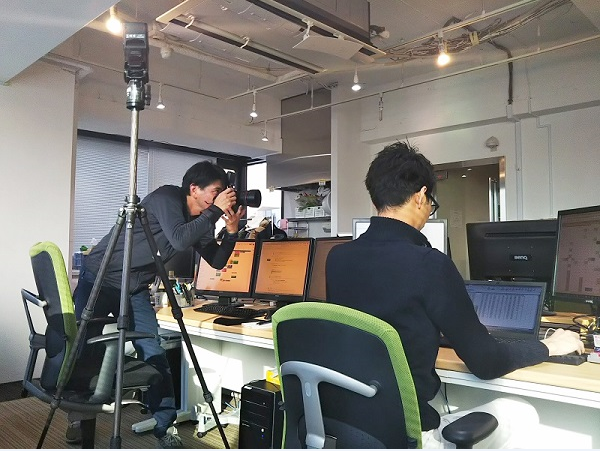 求人広告や採用ページに使う「会社案内写真」の撮り方とは？コマースデザイン