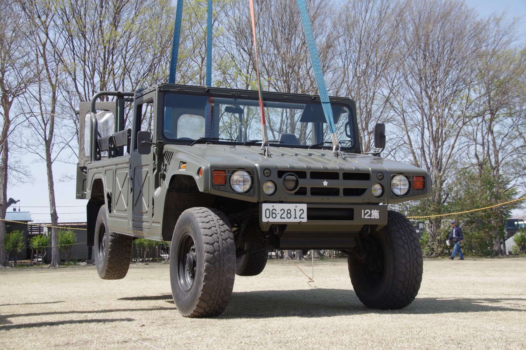 自衛隊の高機動車とは？メガクルーザーとは違うの？性能・払い下げ品・中古車価格もMOBYモビー