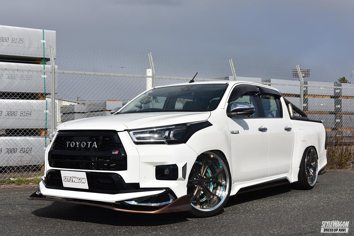 ローダウンしているかの様に見えるフルスポイラー仕様のハイラックスサーフ！ – エムズオート