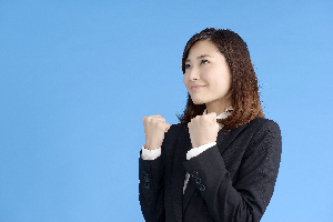 40代女性におすすめの髪型♡お手入れ楽ちんなミディアムレイヤーHAIR