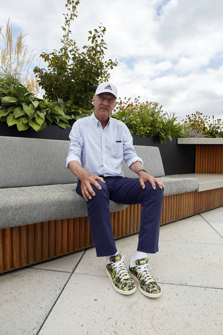 お手上げ状態のルービックキューブ、アプリが解き方を指南してくれるよギズモード・ジャパン