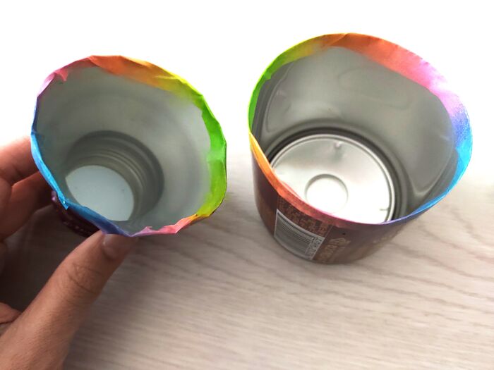 アルミ缶 豆知識ご安全に！ 今回はアルミ缶の豆知識をお伝えします！ アルミ缶には缶を製造した製缶メーカーのマークが印刷されていること、知っていましたか？このマークは製缶メーカーによって異なるのですが、アルテミラではプロフィール写真にもなっている