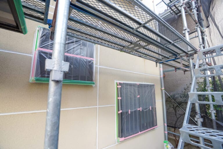 マンション足場費用はなぜ高い？仮設費用の20～50％を削減する方法