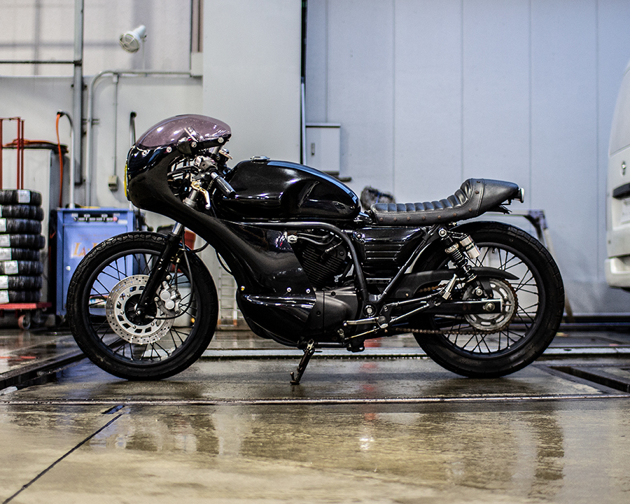 カフェカウル♪カフェレーサーロケットカウル GB250クラブマン SR400 カフェカウル♪カフェレーサ