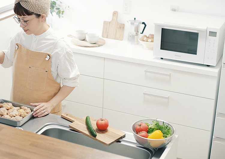 もっと使いやすく整然と！炊飯器や電子レンジの賢い置き方RoomClip mag暮らしとインテリアのwebマガジン