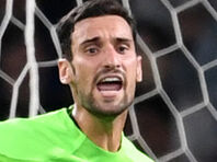 落馬事故で3週間昏睡、体重20キロ減 元PSGセルヒオ・リコ、奇跡の復活へ！サッカーpsgスペイン代表セルヒオリコgkセビージャフラムネイマールメッシエムバペ - YouTube