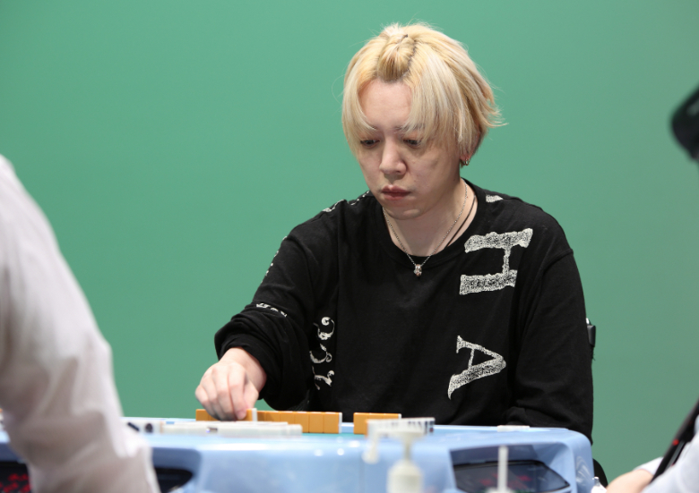 渋谷ABEMAS 多井隆晴、白鳥翔、松本吉弘、日向藍子と契約更改 – 麻雀ウォッチ