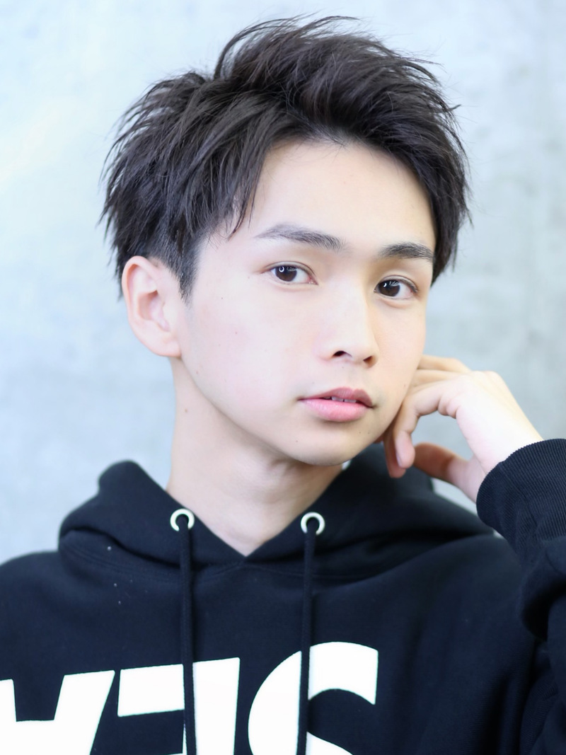 アップバングをプロが徹底解説！失敗しないオーダー方法やパーマ・刈り上げ、流行りのスタイルまで紹介