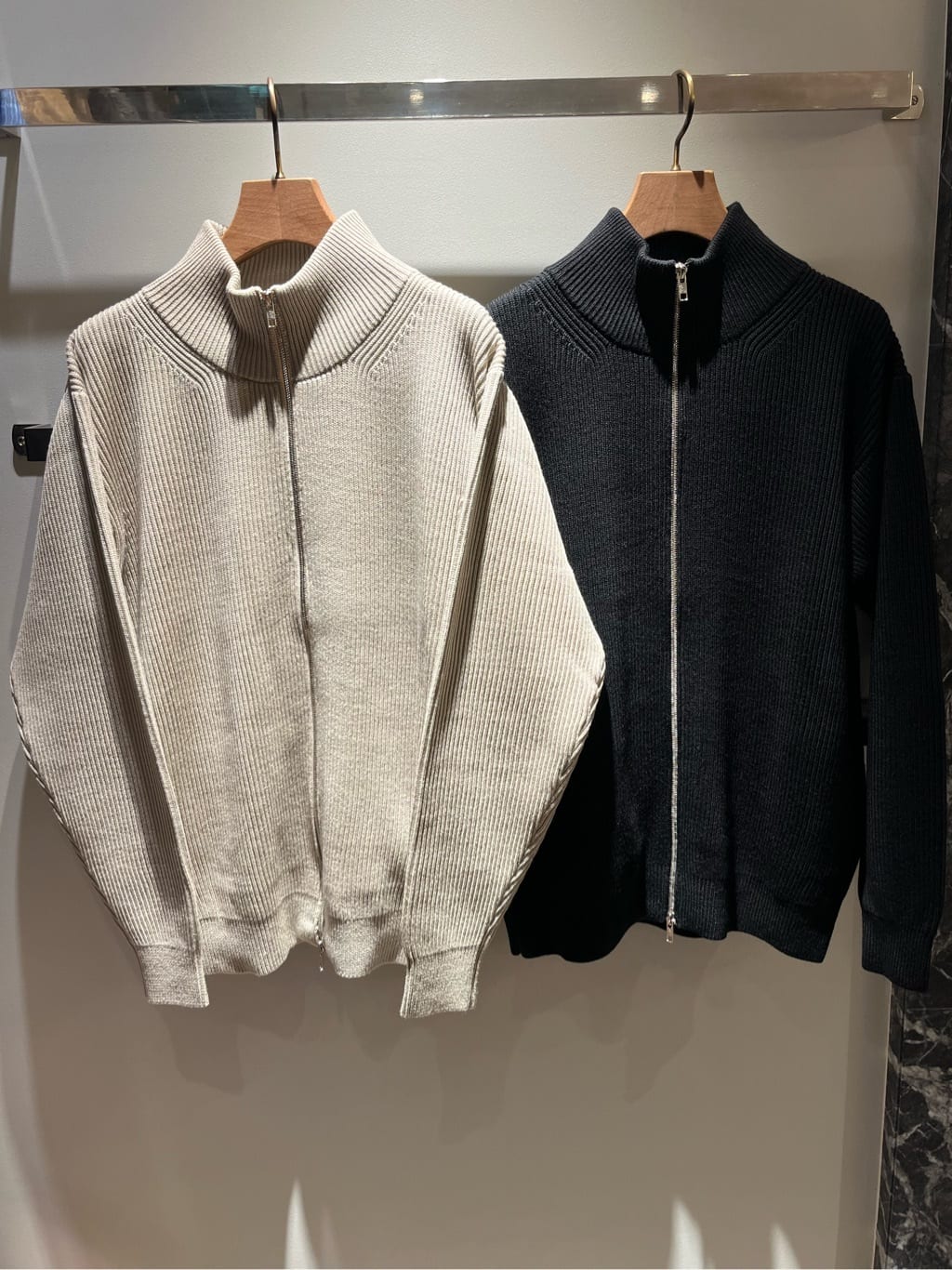 メンズドライバーズニットはダサい？おじさん臭く見えないイケオジ30代40代おしゃれコーデメンズファッション通販MENZ-STYLE メンズスタイル