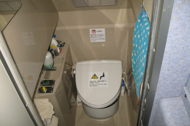 高速バスの車内トイレってもしや垂れ流し ？ トイレの仕組み・処理の仕方を製造メーカーに聞いてみた高速バス・夜行バス・バスツアーの旅行・観光メディアバスとりっぷ