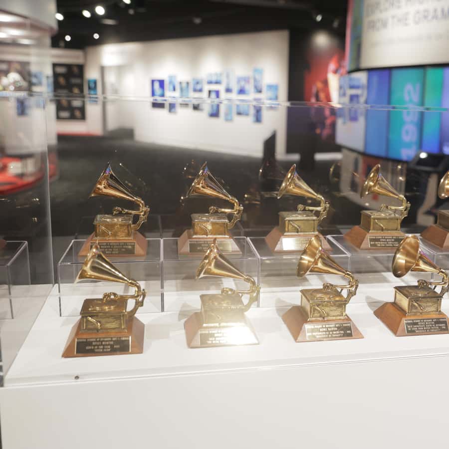 グラミー・ミュージアムって？営業再開！ – AiLLA STUDIO