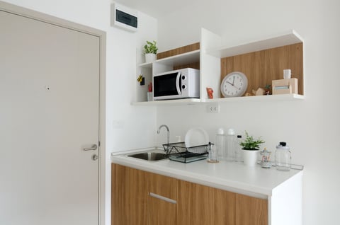 電子レンジの上、収納に使っても大丈夫？気をつけておきたいこと電力・ガス比較サイト エネチェンジ